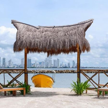 Amalife Beach Club & Hotel Tierra Bomba Exterior photo