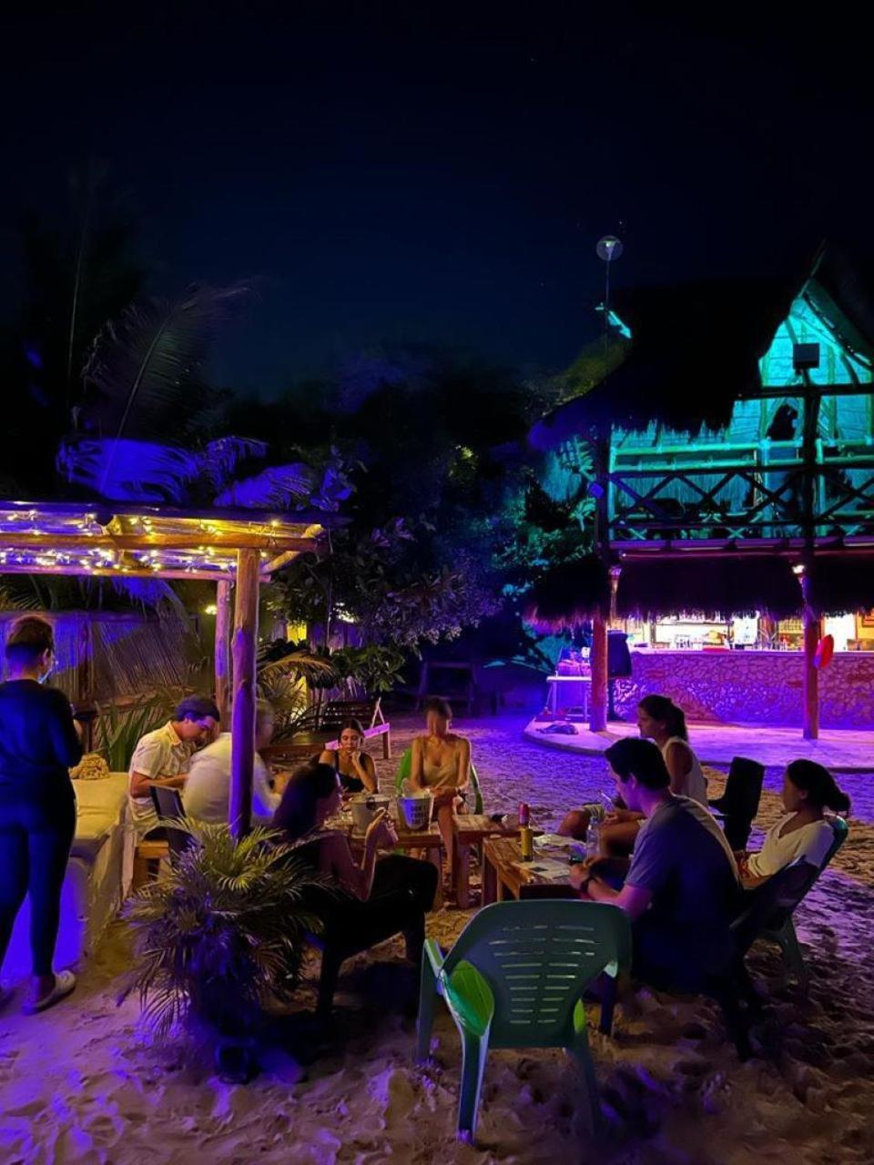 Amalife Beach Club & Hotel Tierra Bomba Exterior photo