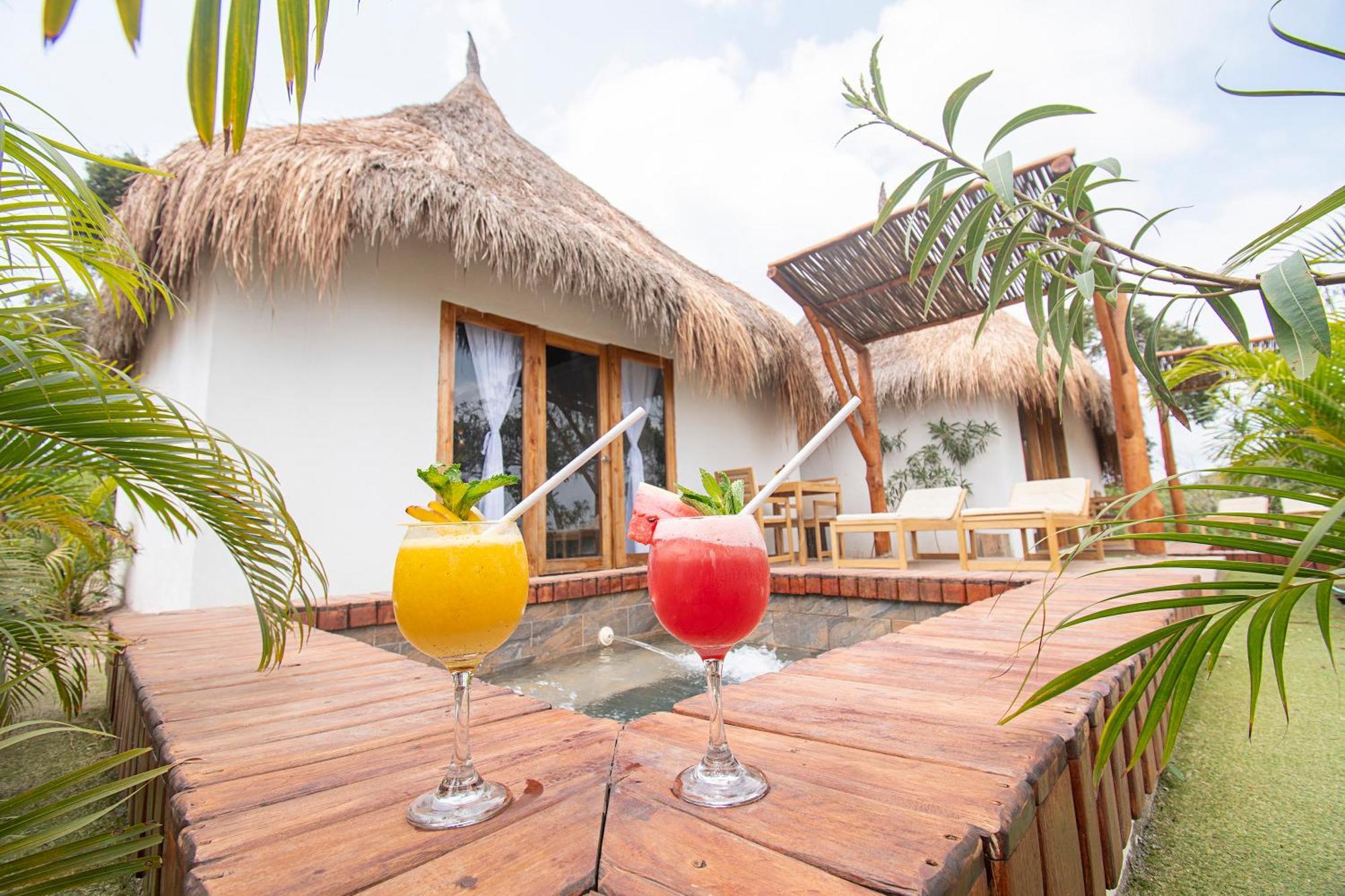 Amalife Beach Club & Hotel Tierra Bomba Exterior photo
